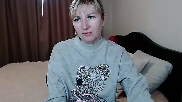 Snapshot of Incredible_Ariela chatting on February 2025 12:30:02 PM Incredible Ariela online show from February 2025 12:30:02 PM