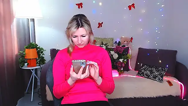 Snapshot of Incredible_Ariela chatting on February 2025 07:23:01 AM Incredible Ariela online show from February 2025 07:23:01 AM