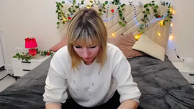 Snapshot of Incredible_Ariela chatting on March 2025 10:41:01 AM Incredible Ariela online show from March 2025 10:41:01 AM