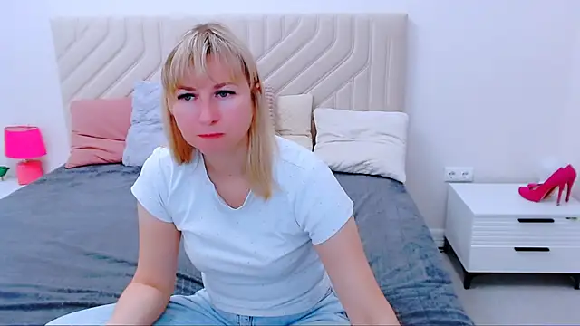 Snapshot of Incredible_Ariela chatting on July 2026 09:57:01 AM Incredible Ariela online show from July 2026 09:57:01 AM