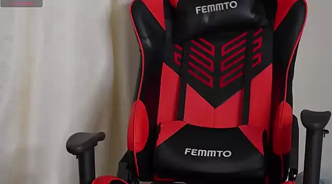 Snapshot of May_Dylan1 chatting on December 2024 06:35:01 AM May Dylan1 online show from December 2024 06:35:01 AM