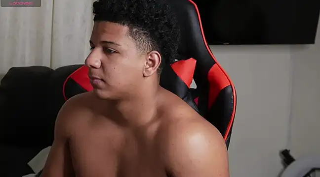 Snapshot of May_Dylan1 chatting on December 2024 12:09:02 AM May Dylan1 online show from December 2024 12:09:02 AM