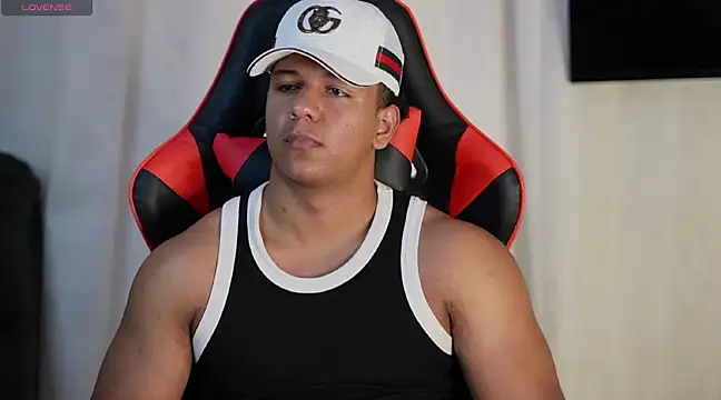 Snapshot of May_Dylan1 chatting on January 2025 08:39:01 AM May Dylan1 online show from January 2025 08:39:01 AM