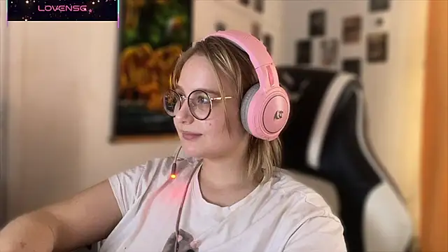 JacyWinslat online show from October 2025 01:12:02 PM