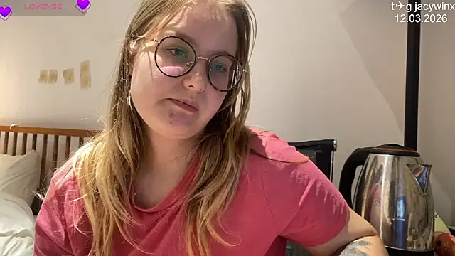 JacyWinslat online show from March 2026 06:36:01 PM