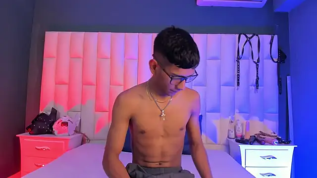 Nick Collins18 online show from February 2025 06:35:02 PM