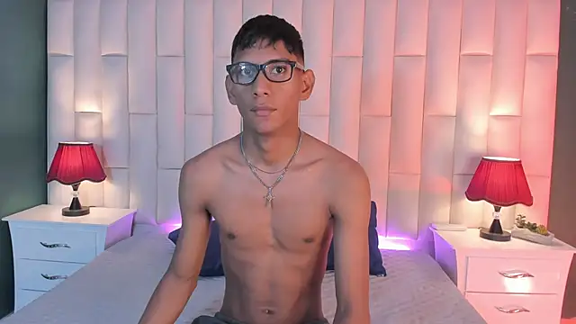 Nick Collins18 online show from March 2025 03:46:02 AM