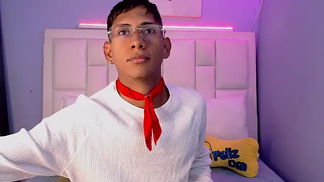 Nick Collins18 online show from February 2026 09:13:01 PM