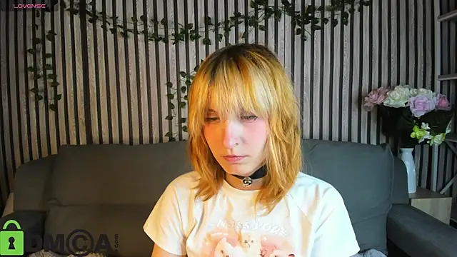 Little Chips online show from October 2025 05:08:02 PM