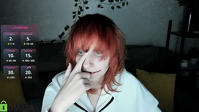 Little Chips online show from October 2025 05:24:02 PM