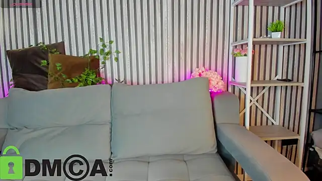 Little Chips online show from April 2026 05:17:01 PM