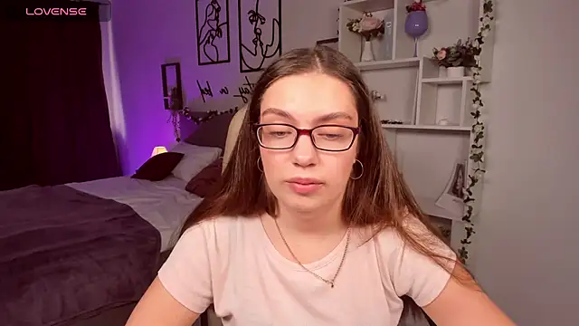 DaniellaLovely online show from September 2025 11:00:02 AM