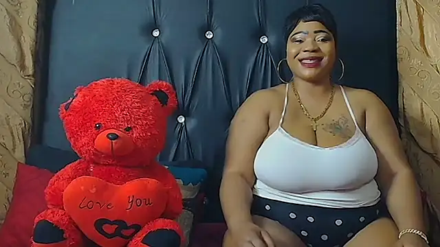 HUMONGUOUSTITSS online show from October 2025 04:15:02 PM