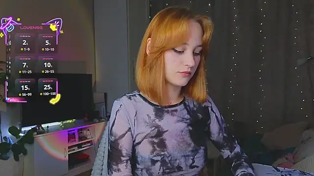 Snapshot of MaryRace chatting on November 2025 12:20:01 PM MaryRace online show from November 2025 12:20:01 PM