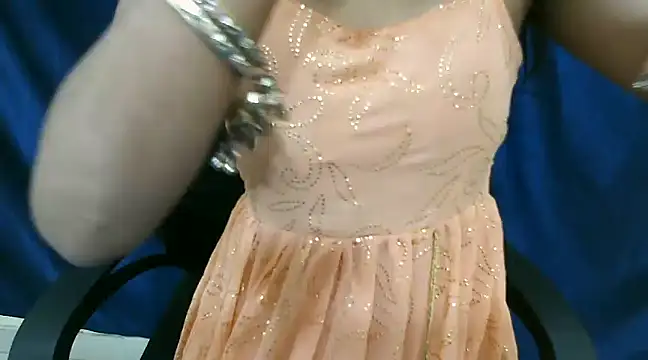 Snapshot of cutie-pie8 chatting on December 2024 08:39:01 PM cutie-pie8 online show from December 2024 08:39:01 PM