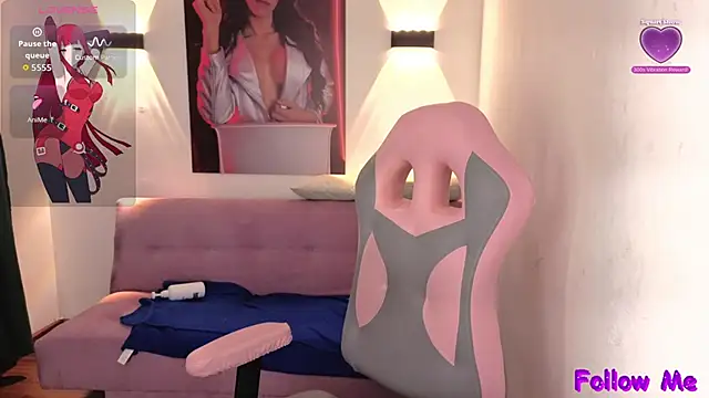 vittorialombardi   online show from October 2025 07:25:01 AM