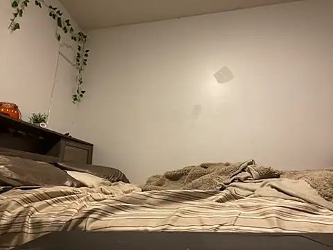 Kittyymaze1 online show from October 2025 12:13:02 PM