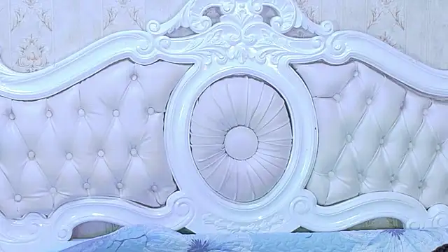 TiaraRosse online show from December 2025 02:11:01 PM