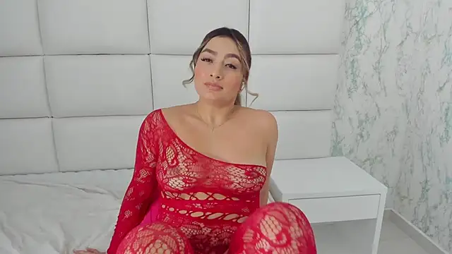 Snapshot of MIA__SAENZ chatting on January 2025 03:00:02 PM MIA SAENZ online show from January 2025 03:00:02 PM