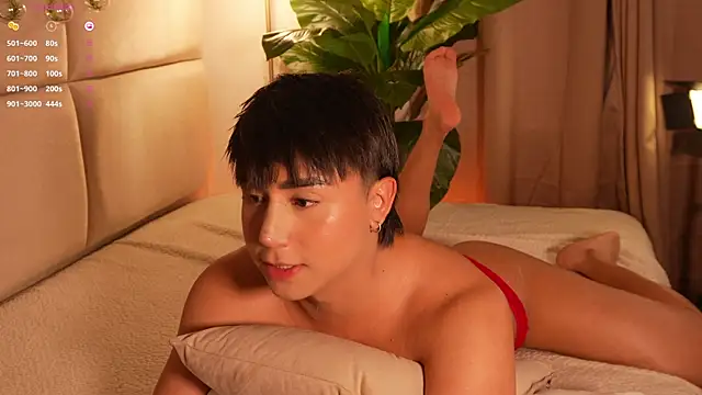 SweetHanson online show from July 2026 07:38:01 PM