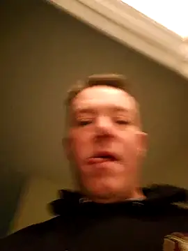 Bigtater1999 online show from November 2025 02:32:02 PM