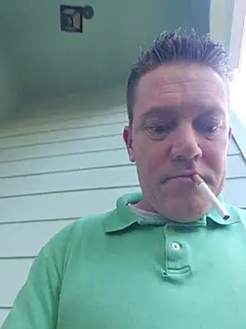 Snapshot of Bigtater1999 chatting on June 2026 10:01:02 PM Bigtater1999 online show from June 2026 10:01:02 PM