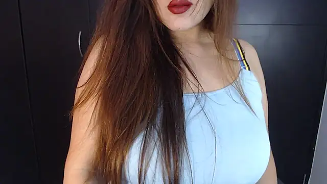 Snapshot of AdharaLujan chatting on December 2024 04:01:02 PM AdharaLujan online show from December 2024 04:01:02 PM