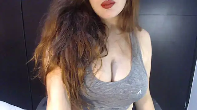 Snapshot of AdharaLujan chatting on December 2024 10:47:01 PM AdharaLujan online show from December 2024 10:47:01 PM