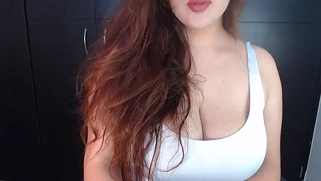 Snapshot of AdharaLujan chatting on January 2025 04:08:02 PM AdharaLujan online show from January 2025 04:08:02 PM