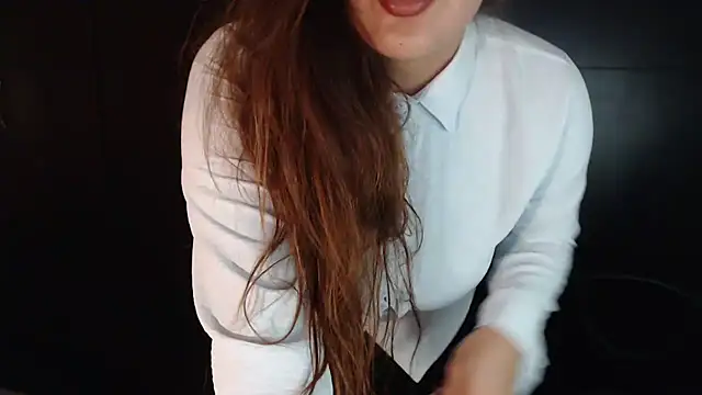 Snapshot of AdharaLujan chatting on February 2025 11:46:01 PM AdharaLujan online show from February 2025 11:46:01 PM