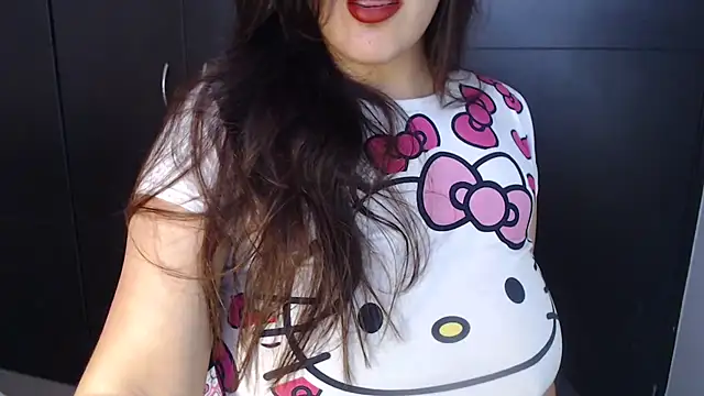 Snapshot of AdharaLujan chatting on September 2025 04:51:02 PM AdharaLujan online show from September 2025 04:51:02 PM