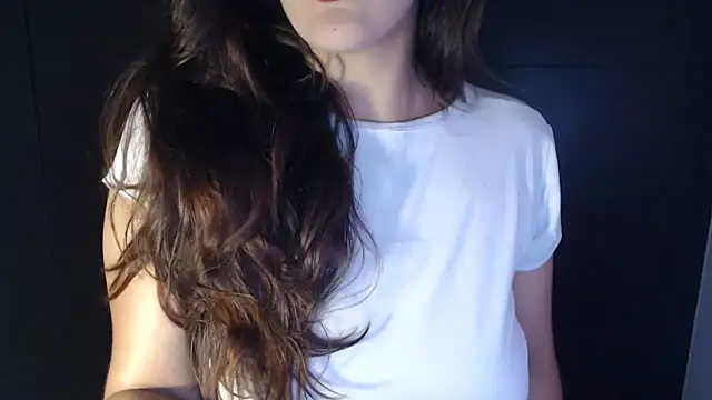 AdharaLujan online show from April 2026 02:07:02 PM