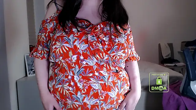 cute and hot online show from March 2026 04:43:01 PM