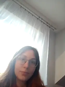 Snapshot of Klaudina chatting on November 2025 01:12:02 PM Klaudina online show from November 2025 01:12:02 PM