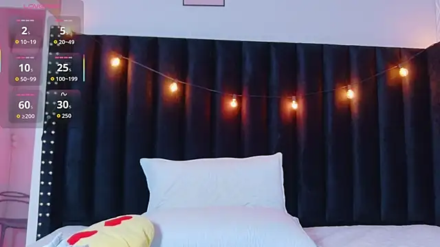 hotlatinateacher online show from October 2025 07:21:02 AM