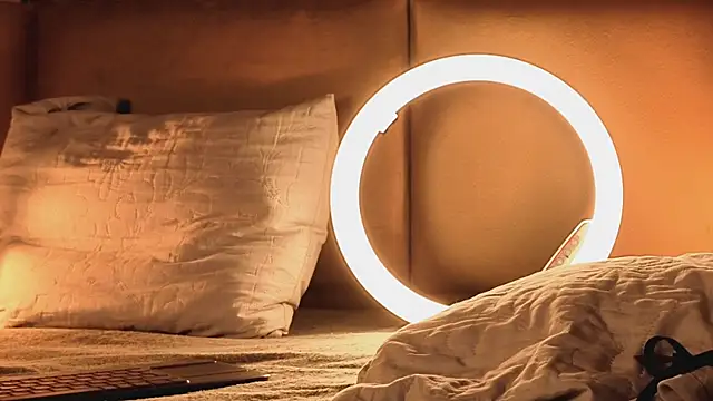 Snapshot of angelinepossy chatting on October 2025 09:56:01 PM angelinepossy online show from October 2025 09:56:01 PM