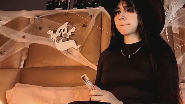 Snapshot of angelinepossy chatting on October 2025 09:53:02 PM angelinepossy online show from October 2025 09:53:02 PM