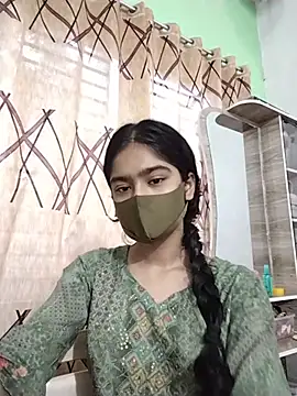 Snapshot of Arisha- chatting on July 2026 10:40:01 AM Arisha- online show from July 2026 10:40:01 AM