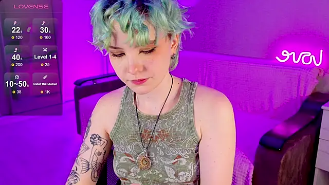 Snapshot of School_Love chatting on January 2025 04:14:02 PM School Love online show from January 2025 04:14:02 PM