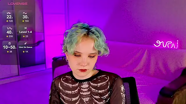 Snapshot of School_Love chatting on March 2025 01:04:01 PM School Love online show from March 2025 01:04:01 PM