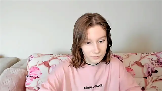 Snapshot of EnigmaSee chatting on December 2024 08:17:02 AM EnigmaSee online show from December 2024 08:17:02 AM