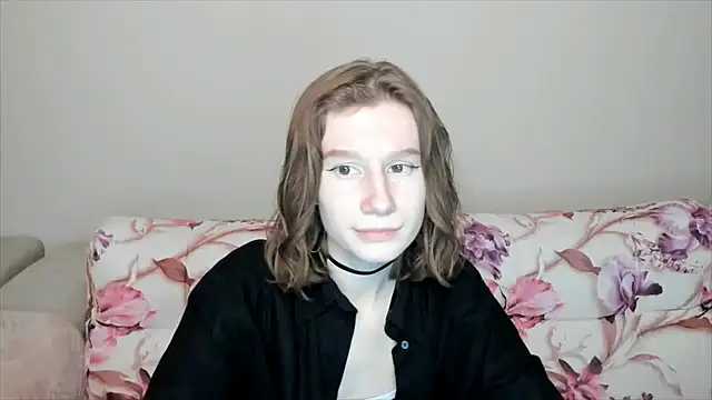 Snapshot of EnigmaSee chatting on December 2024 11:36:01 AM EnigmaSee online show from December 2024 11:36:01 AM