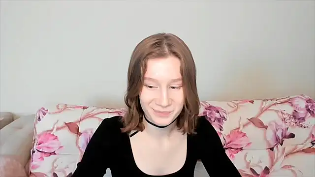 Snapshot of EnigmaSee chatting on December 2024 08:54:02 AM EnigmaSee online show from December 2024 08:54:02 AM