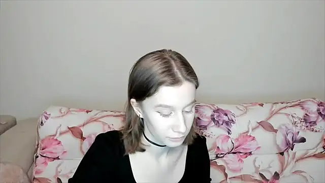 Snapshot of EnigmaSee chatting on December 2024 11:59:01 AM EnigmaSee online show from December 2024 11:59:01 AM