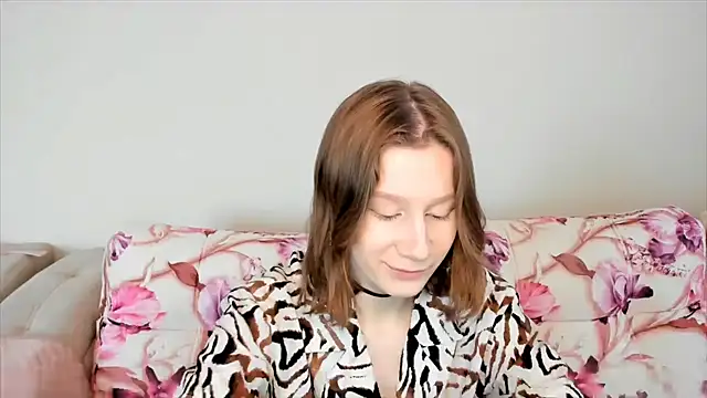 Snapshot of EnigmaSee chatting on January 2025 08:43:01 AM EnigmaSee online show from January 2025 08:43:01 AM