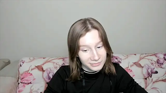 Snapshot of EnigmaSee chatting on January 2025 01:08:02 PM EnigmaSee online show from January 2025 01:08:02 PM