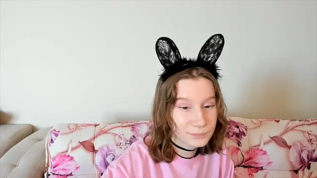 Snapshot of EnigmaSee chatting on January 2025 07:15:02 AM EnigmaSee online show from January 2025 07:15:02 AM