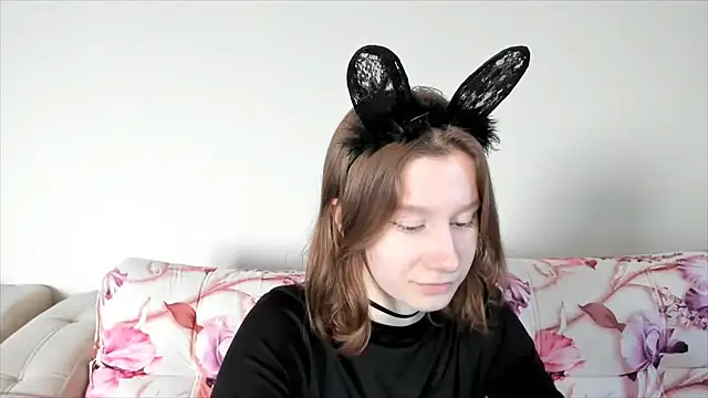 Snapshot of EnigmaSee chatting on January 2025 03:23:01 AM EnigmaSee online show from January 2025 03:23:01 AM