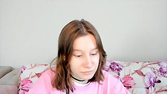 Snapshot of EnigmaSee chatting on January 2025 03:31:01 AM EnigmaSee online show from January 2025 03:31:01 AM