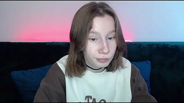 Snapshot of EnigmaSee chatting on January 2025 08:34:01 AM EnigmaSee online show from January 2025 08:34:01 AM